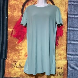 FOREVER 21-women’s light green short sleeve mid-length shirt dress